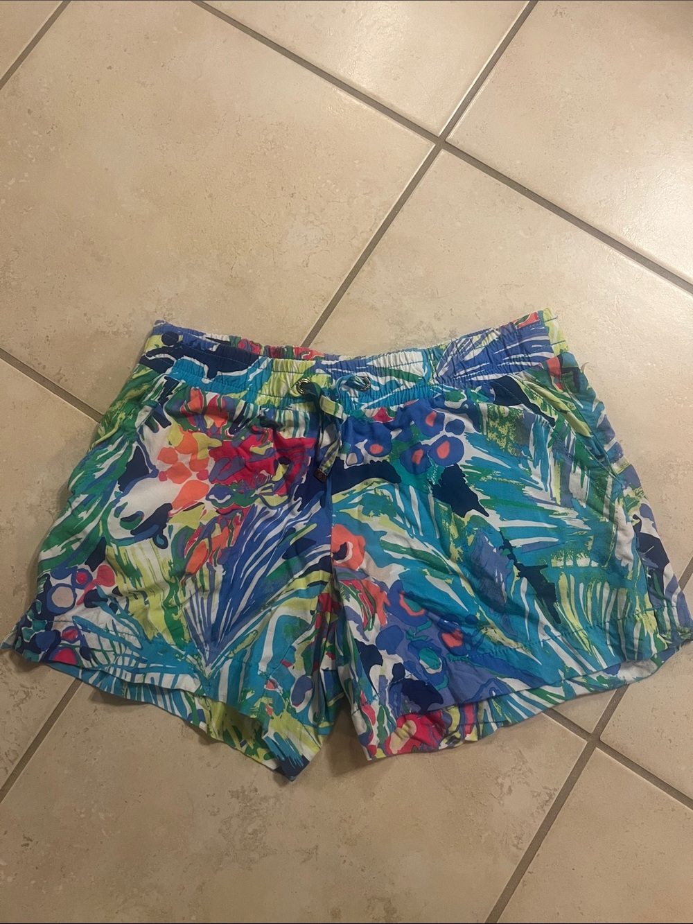 Lilly Pulitzer Multicolor Tropical Print Athletic Shorts - Blue/Green/Pink